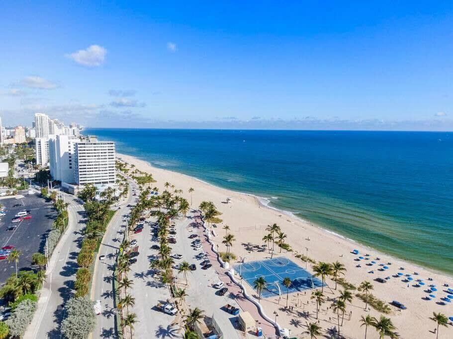 Walk To Las Olas Banyan Room Palm Paradise Inn Fort Lauderdale Extérieur photo