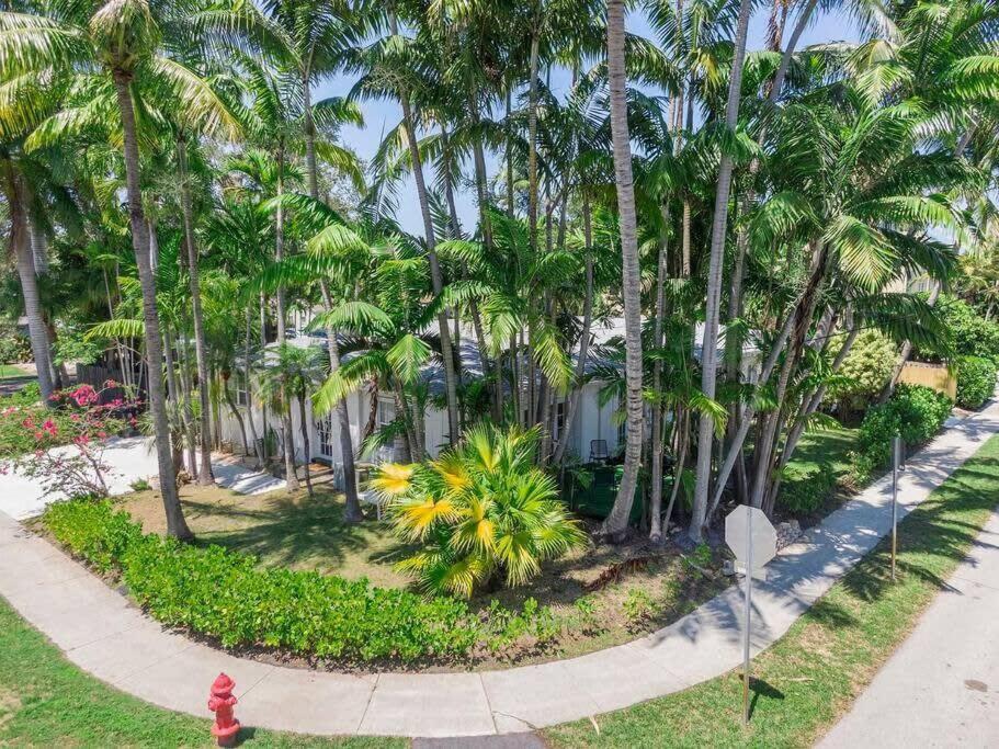 Walk To Las Olas Banyan Room Palm Paradise Inn Fort Lauderdale Extérieur photo
