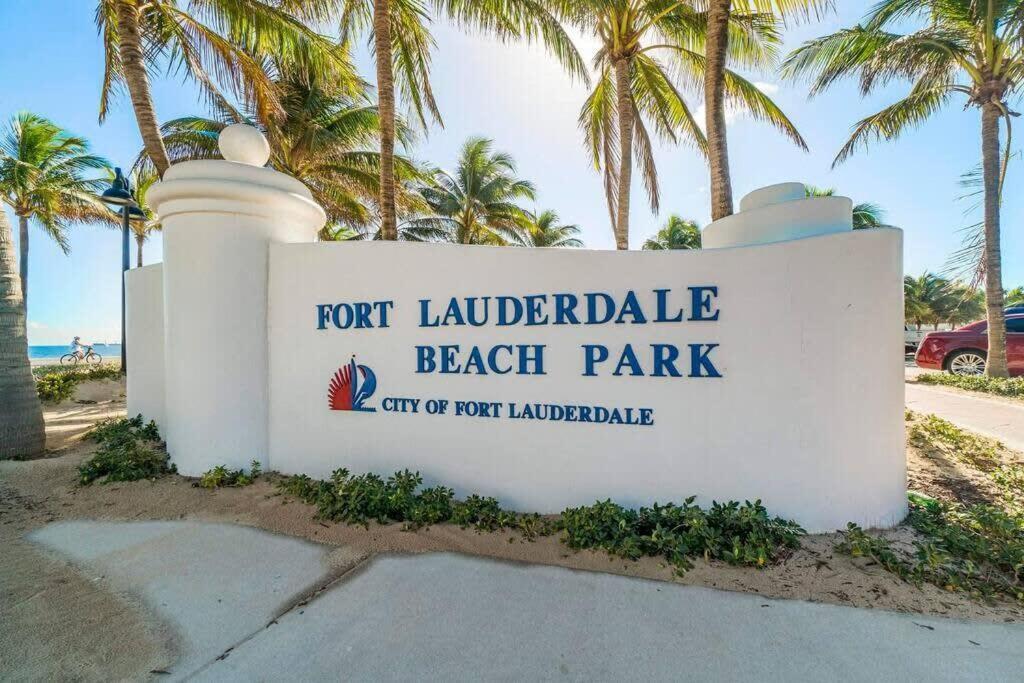 Walk To Las Olas Banyan Room Palm Paradise Inn Fort Lauderdale Extérieur photo